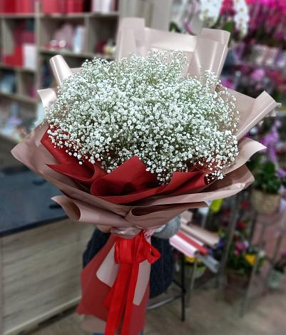 Букет цветов из: Гипсофила в Берёзовке Алтайского края