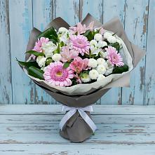 Букет цветов из:  Герберы, Альстромерии и Хризантемы в Берёзовке Алтайского края