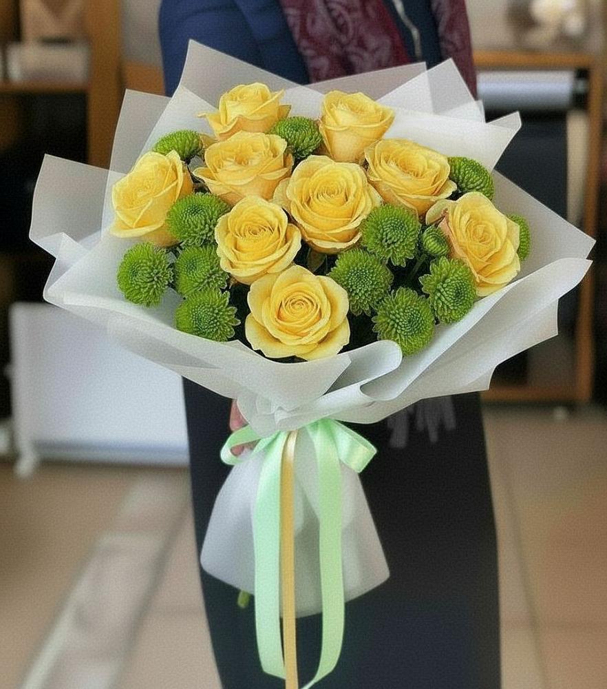 Букет цветов из: Хризантемы и Розы в Берёзовке Алтайского края