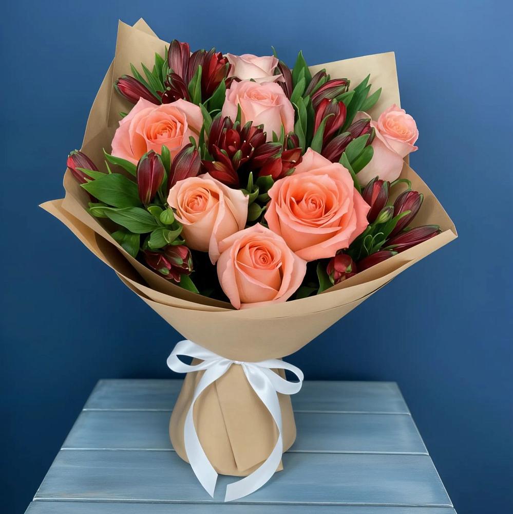 Букет цветов из: Розы и Альстромерии в Берёзовке Алтайского края