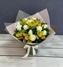 Букет цветов из:  Орхидеи и Розы в Берёзовке Алтайского края