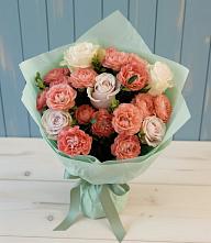 Букет цветов из:  Розы в Берёзовке Алтайского края