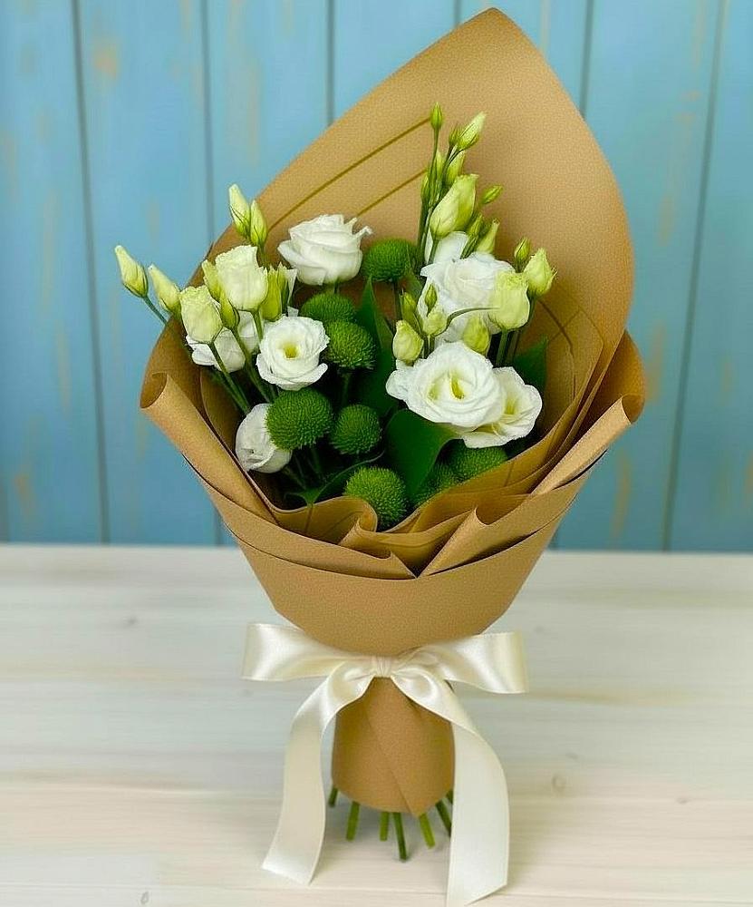 Букет цветов из: Хризантемы и Лизиантусы в Берёзовке Алтайского края