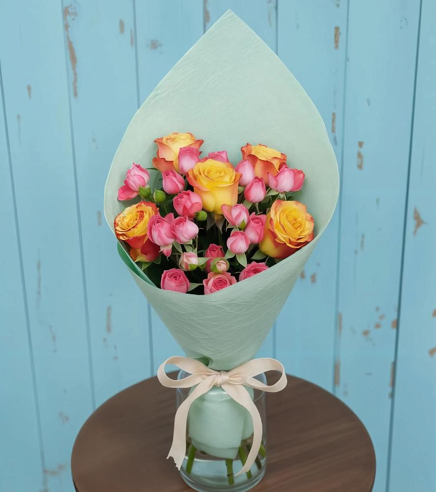 Букет цветов из: Розы в Берёзовке Алтайского края