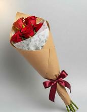 Букет цветов из:  Розы в Берёзовке Алтайского края