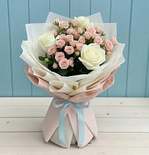 Букет цветов из:  Розы в Берёзовке Алтайского края