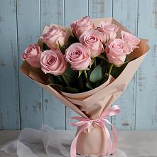 Букет цветов из:  Розы в Берёзовке Алтайского края