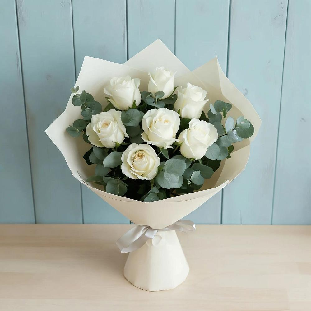 Букет Белые розы в Эвкалипте в Берёзовке Алтайского края