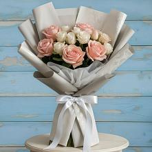Букет цветов из:  Розы в Берёзовке Алтайского края