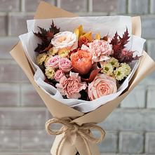 Букет цветов из:  Гвоздики, Хризантемы и Розы в Берёзовке Алтайского края