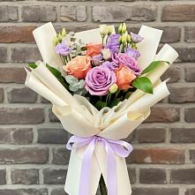 Букет цветов из:  Лизиантусы и Розы #REPLACE_PRED# Берёзовке Алтайского края