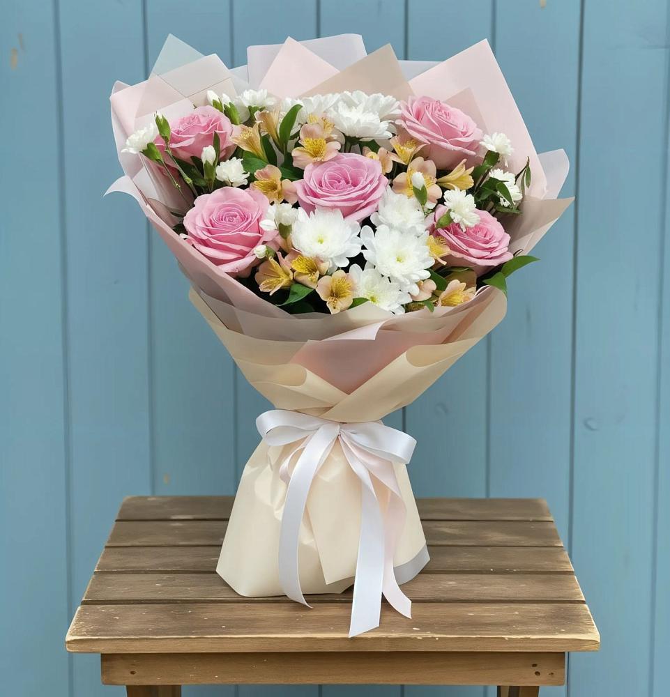 Букет цветов из: Гвоздики, Орхидеи и Розы в Берёзовке Алтайского края