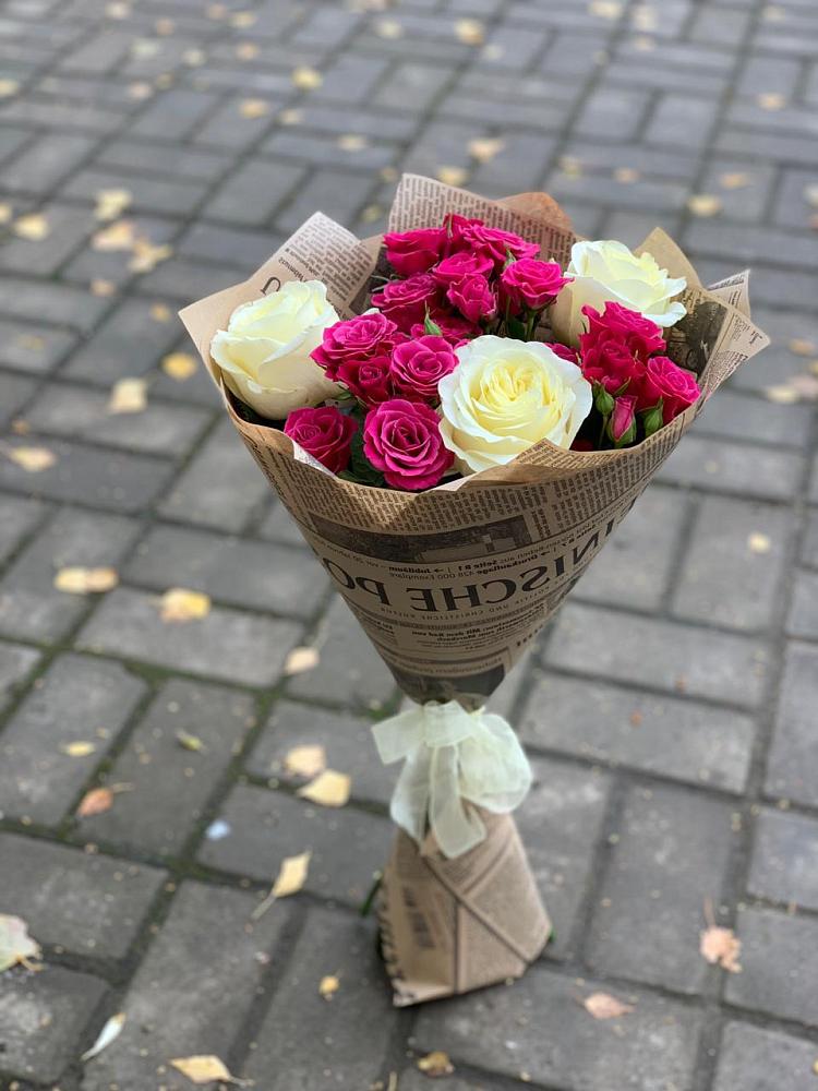 Букет цветов из: Розы в Берёзовке Алтайского края