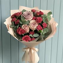 Букет цветов из:  Гвоздики и Розы в Берёзовке Алтайского края