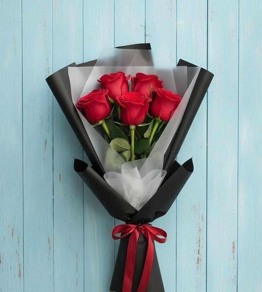 Букет цветов из: Розы в Берёзовке Алтайского края